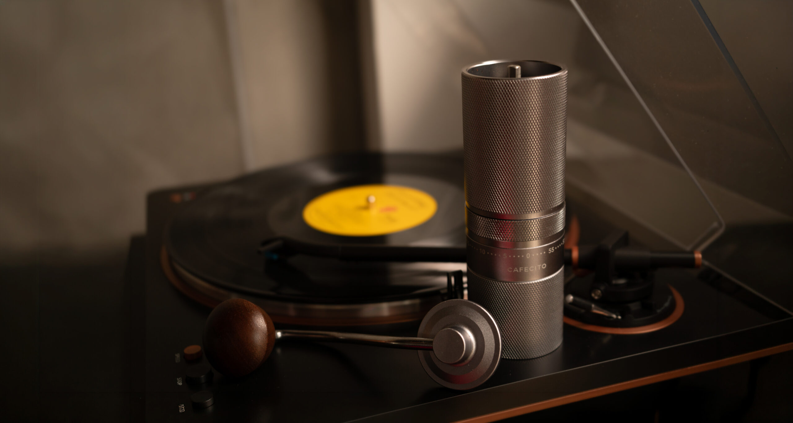 Molino de Café - Takumi Grinder - Vinilo - CAFECITO